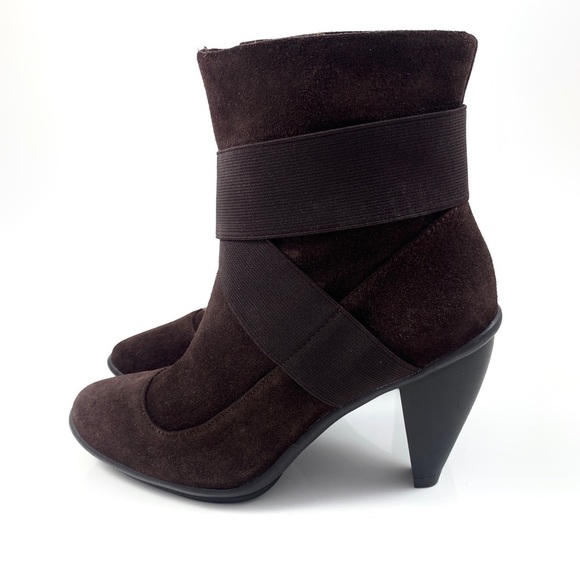 LIBBY EDELMAN brown suede futuristic ankle boots - Picture 2 of 8